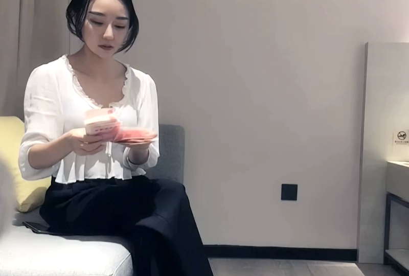 RSI-428 太子极品探花黑裤妹子啪啪海报